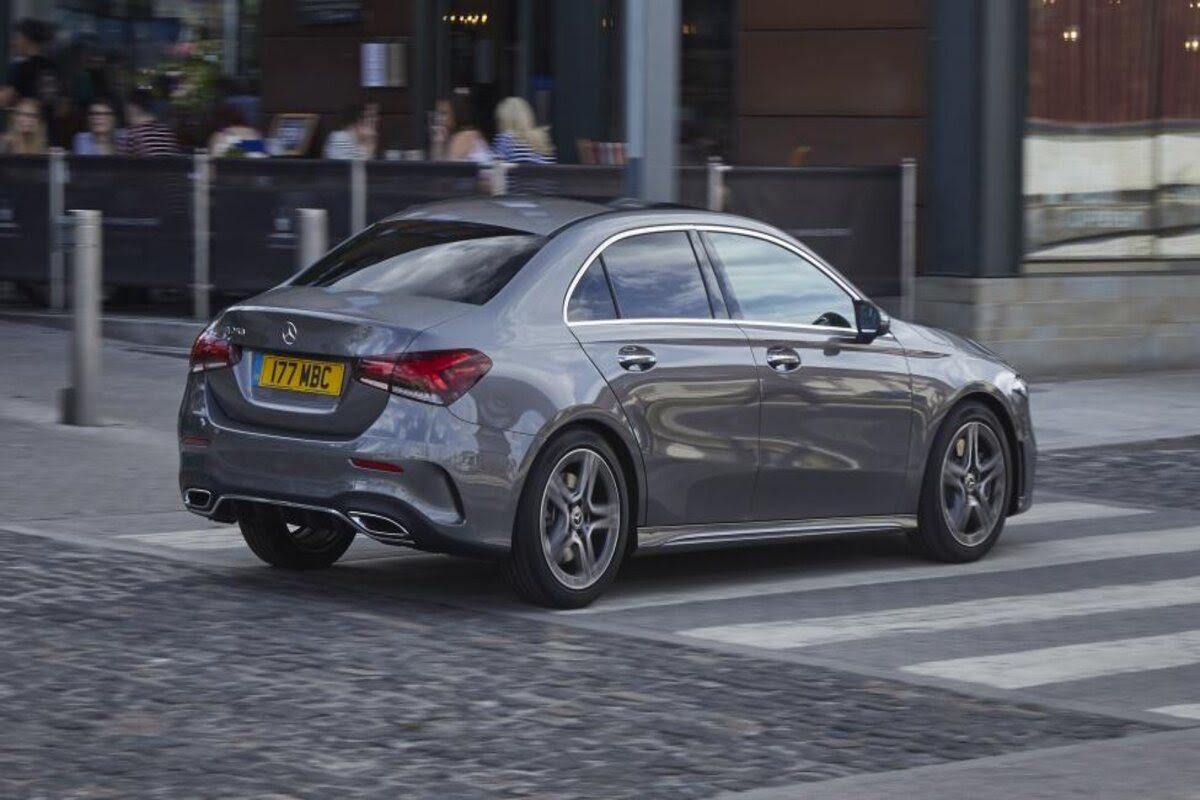 Mercedes A250 AMG với khối động cơ I4 dung tích 2.0L cho khả năng vận hành lý tưởng
