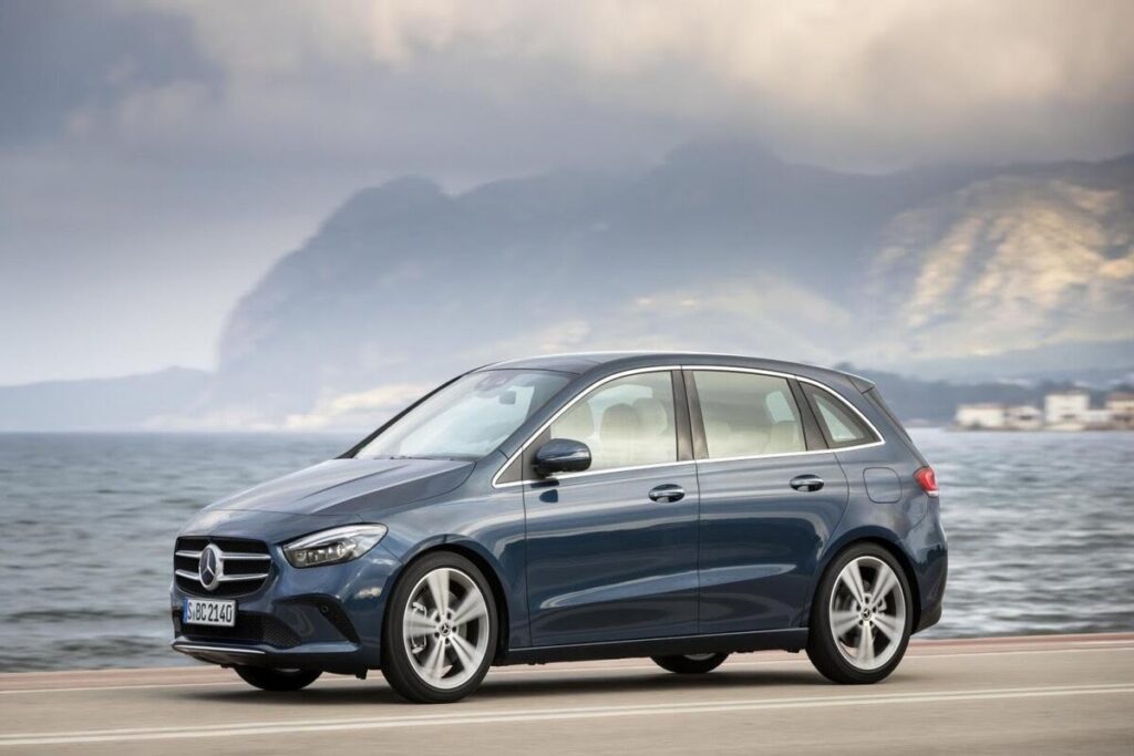 Đánh Giá Chi Tiết Mercedes B-Class Thế Hệ Mới 2022